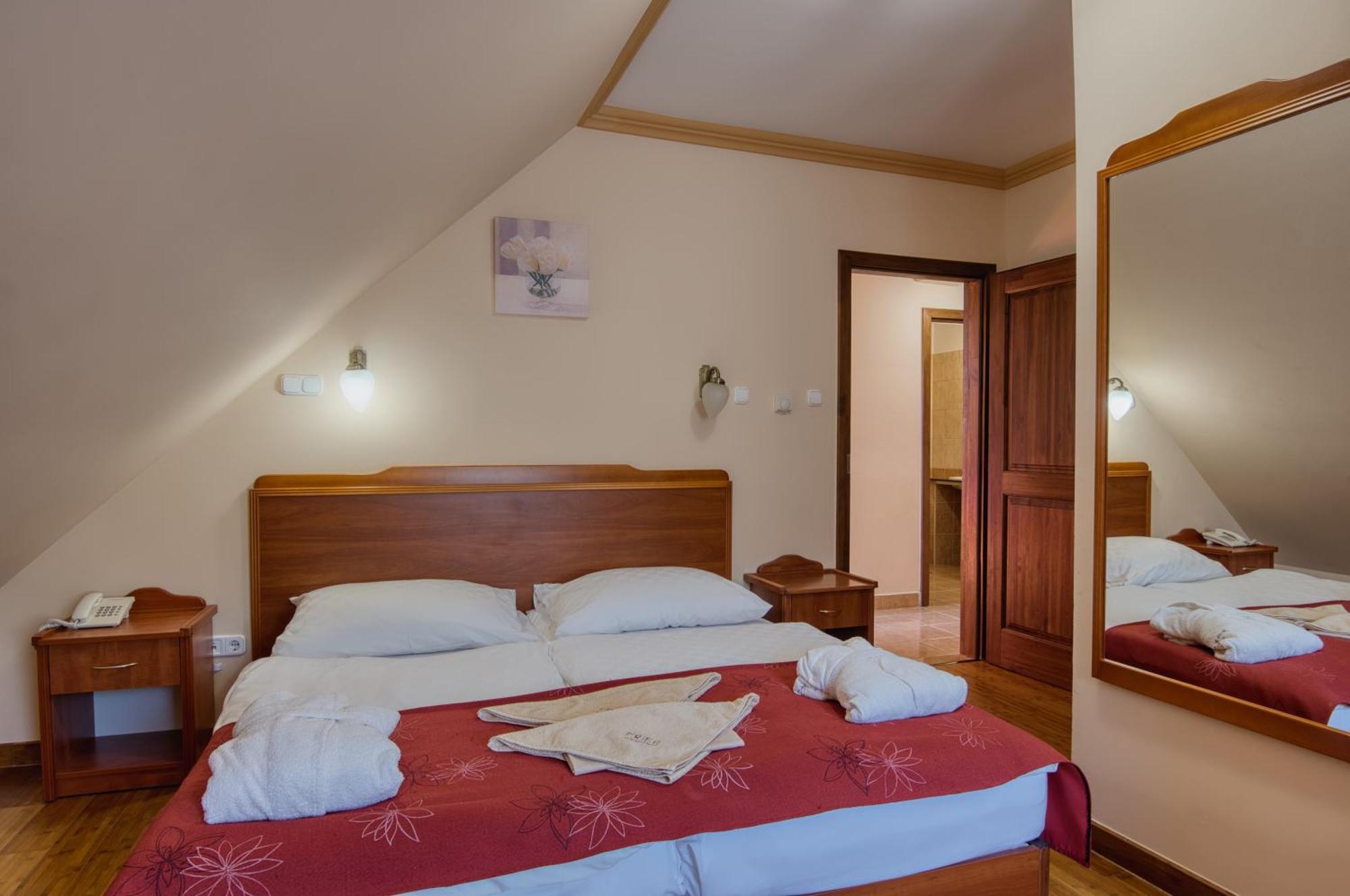 Fried Kastely Hotel Simontornya Room photo